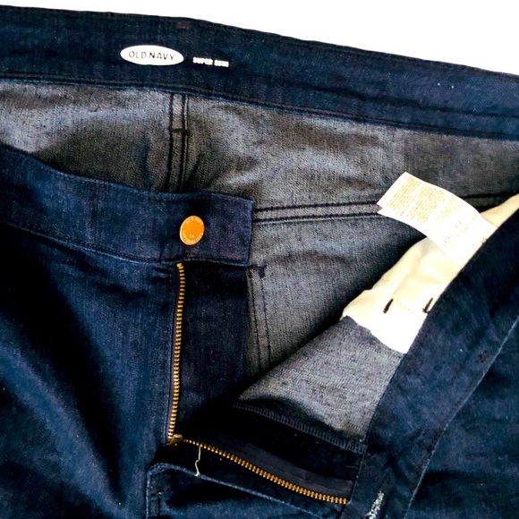 Old Navy Jeans - Picture 2 of 16
